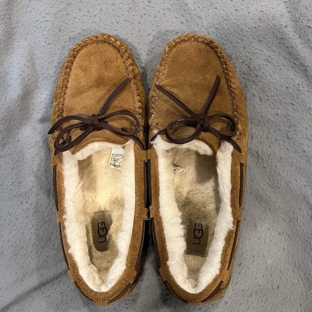 Womens Ugg moccasins